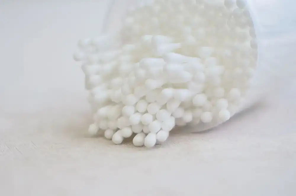 Tools used for cleaning miniature mold lines