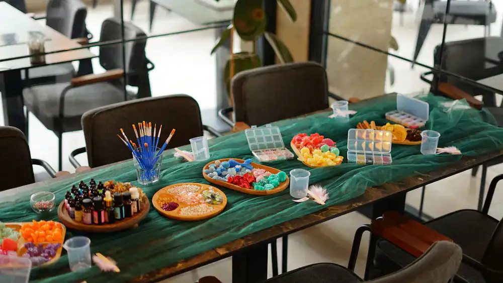 A fully equipped miniature painting station